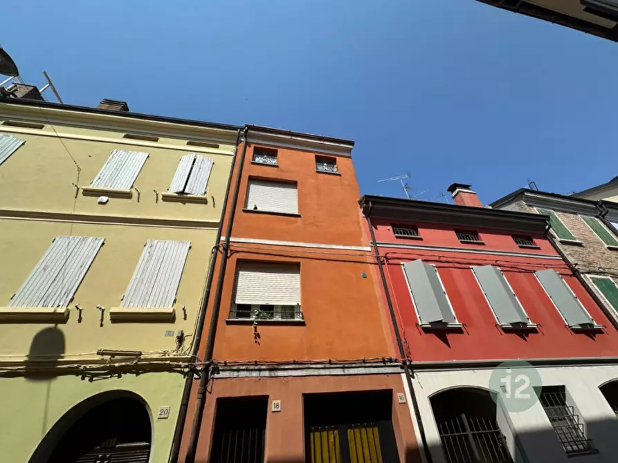 Immagine 1 di Appartamento in vendita  in Viale Circonvallazione Est a Mirandola
