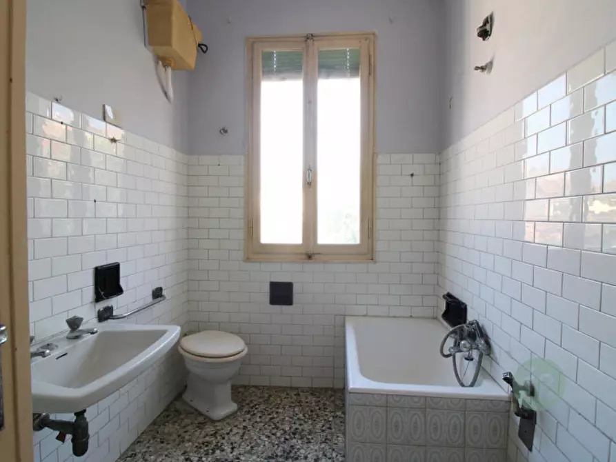 Immagine 8 di Appartamento in vendita  in Viale Circonvallazione Est a Mirandola