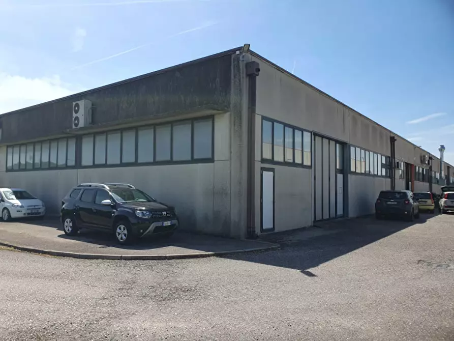 Immagine 1 di Capannone industriale in vendita  in Via Marchefave 47 a Lendinara
