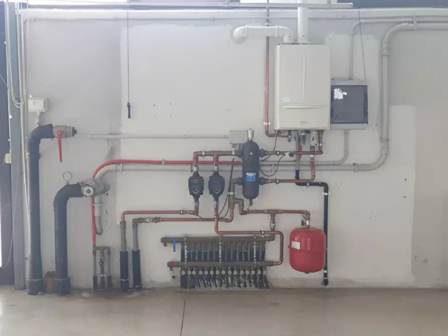 Immagine 6 di Capannone industriale in vendita  in Via Marchefave 47 a Lendinara