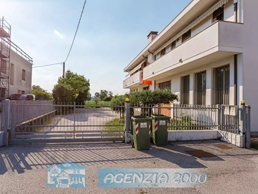 Immagine 53 di Casa bifamiliare in vendita  in Via degli Artigiani 5 a Cartura