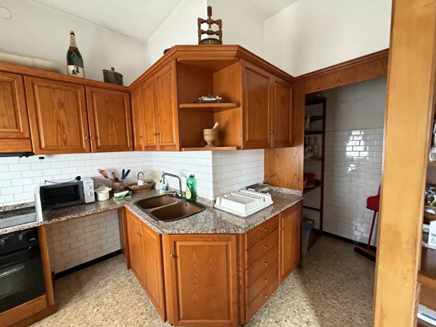 Immagine 2 di Casa indipendente in vendita  in Via F. Turati 47 a Vittorio Veneto