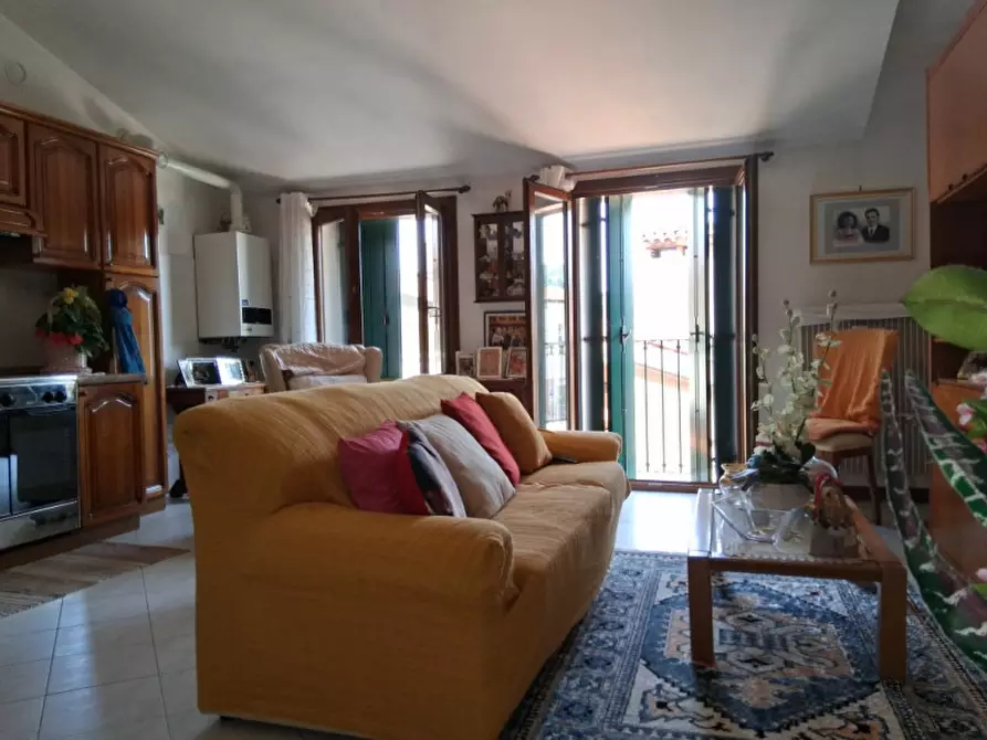 Immagine 2 di Appartamento in vendita  in Via Roma n. 27 a Altavilla Vicentina