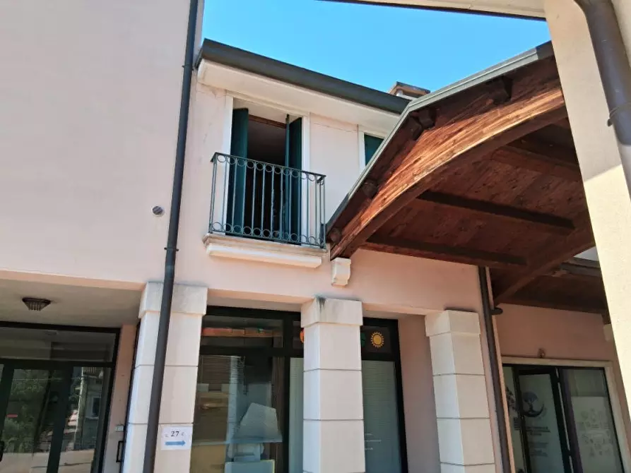 Immagine 22 di Appartamento in vendita  in Via Roma n. 27 a Altavilla Vicentina