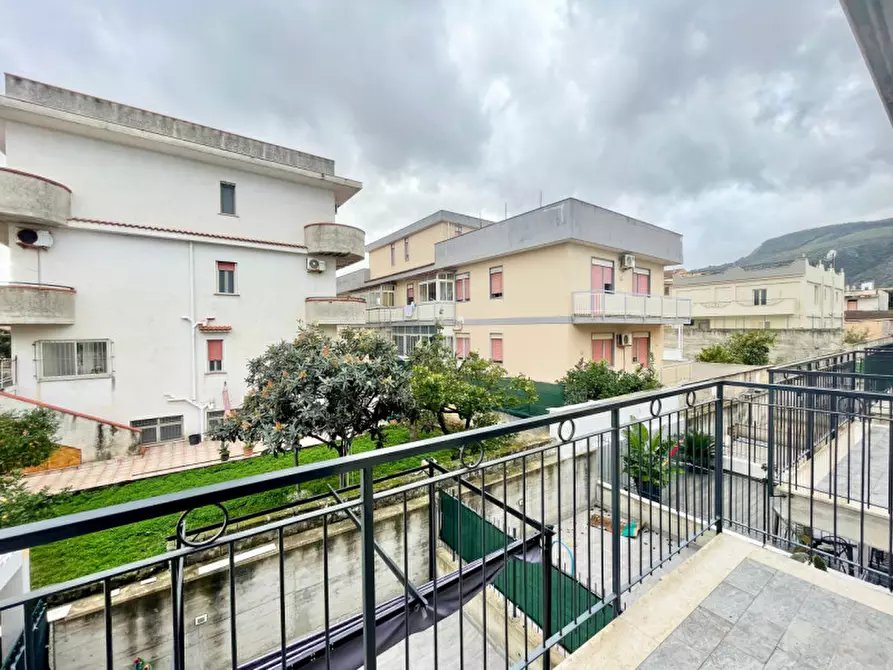 Immagine 37 di Villetta a schiera in vendita  in Via Pietro Scibilia, 14 a Palermo