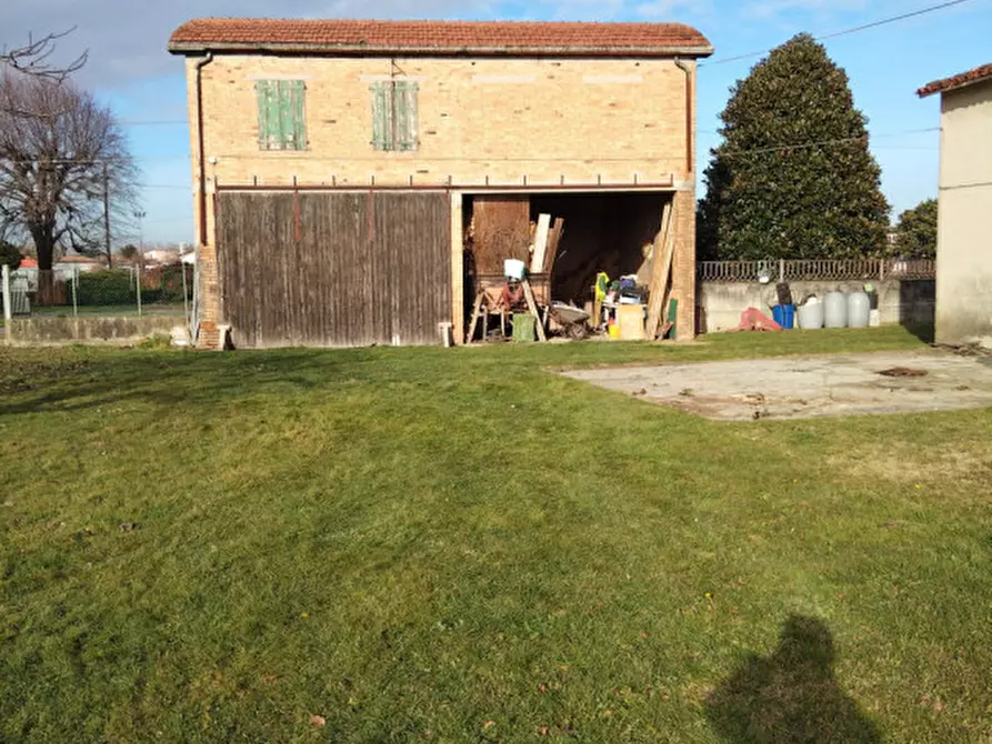 Immagine 1 di Rustico / casale in vendita  a Campolongo Maggiore