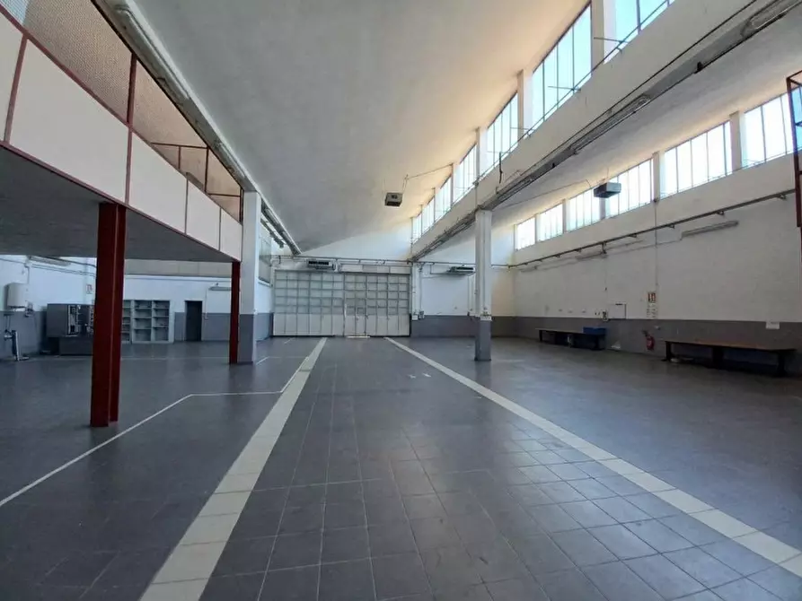 Immagine 1 di Capannone industriale in vendita  a Bologna