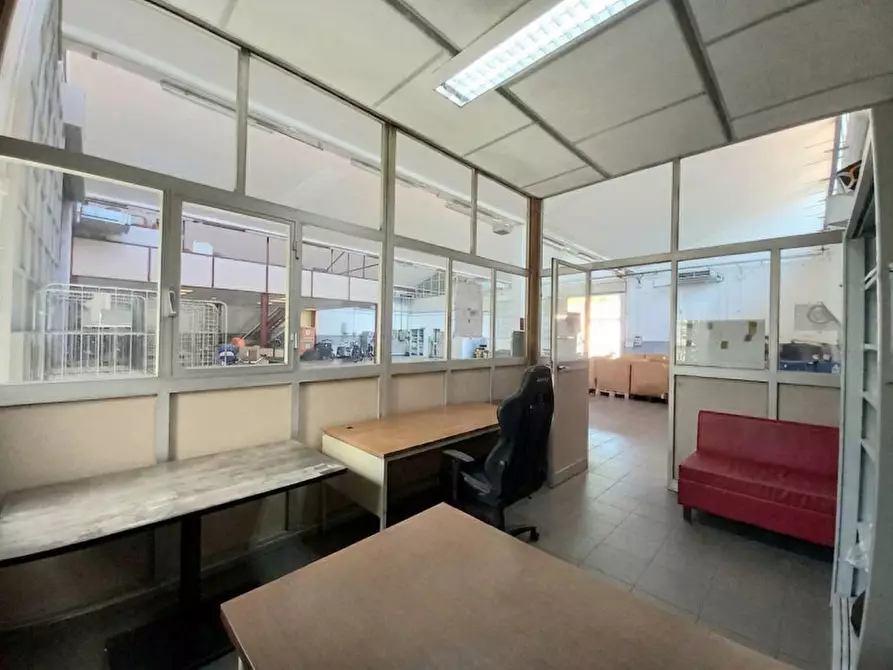 Immagine 10 di Capannone industriale in vendita  a Bologna