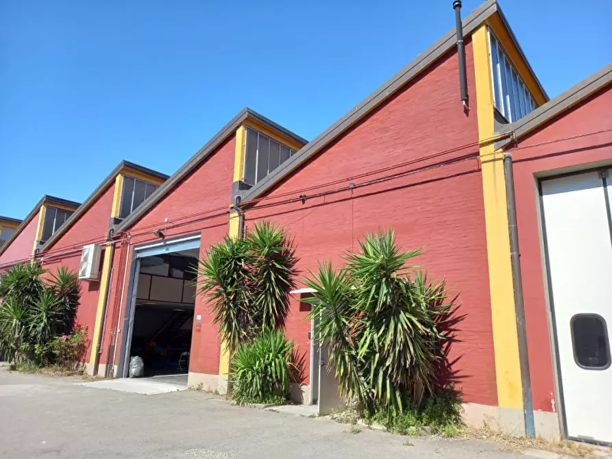 Immagine 16 di Capannone industriale in vendita  a Bologna