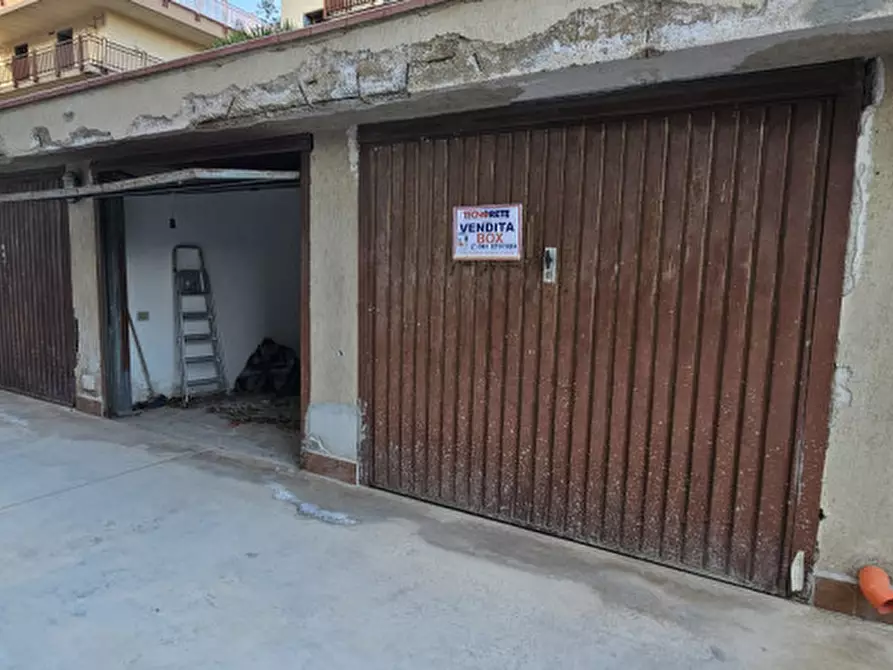 Immagine 2 di Garage in vendita  in Via Ammiraglio Cagni Umberto, 61 a Palermo