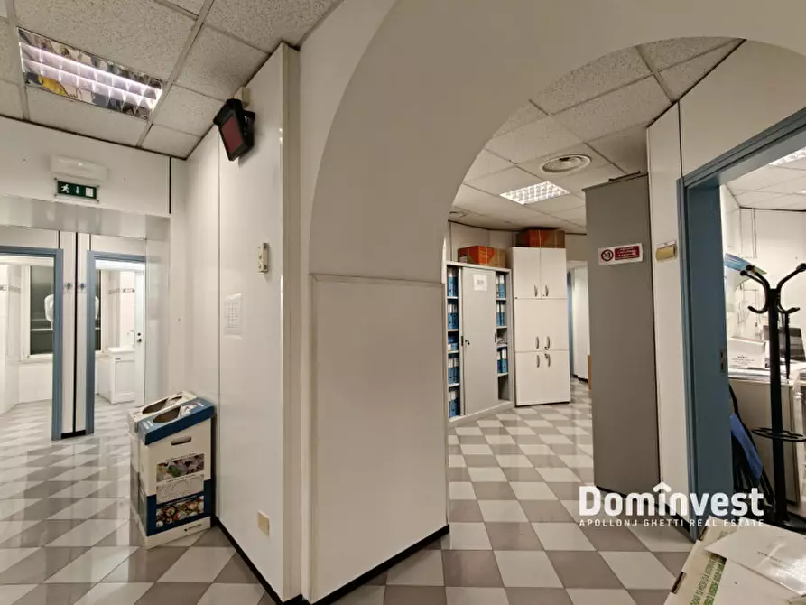 Immagine 5 di Appartamento in vendita  in Piazza dell'Emporio a Roma