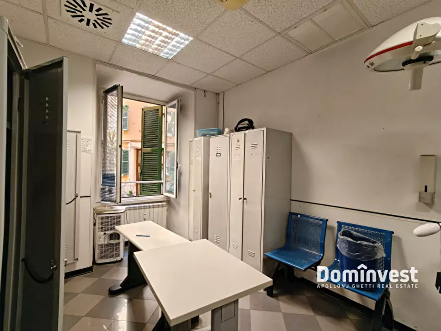 Immagine 18 di Appartamento in vendita  in Piazza dell'Emporio a Roma