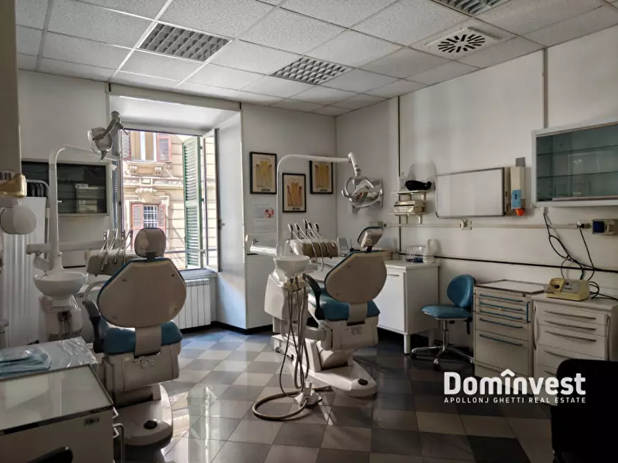 Immagine 30 di Appartamento in vendita  in Piazza dell'Emporio a Roma
