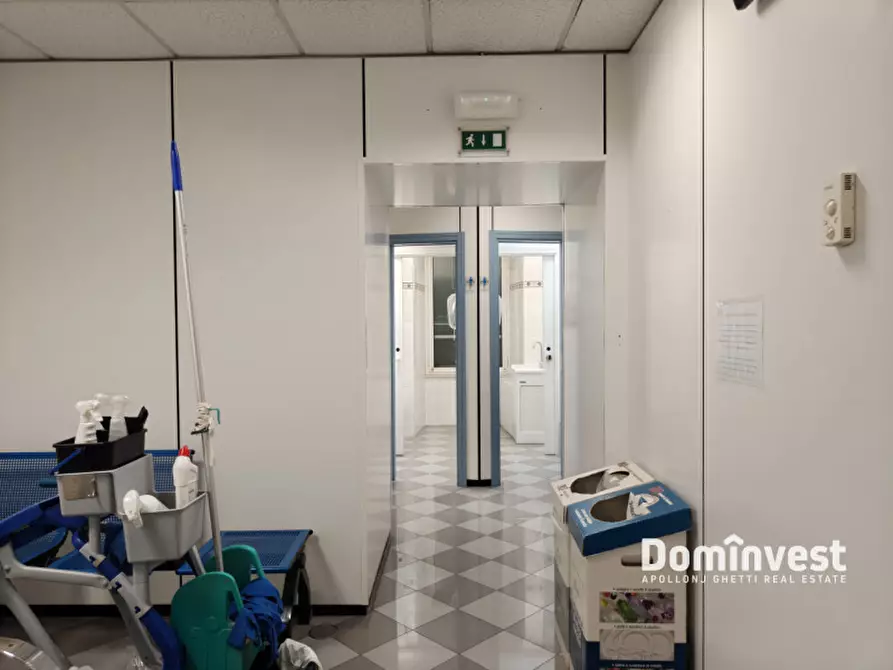 Immagine 39 di Appartamento in vendita  in Piazza dell'Emporio a Roma