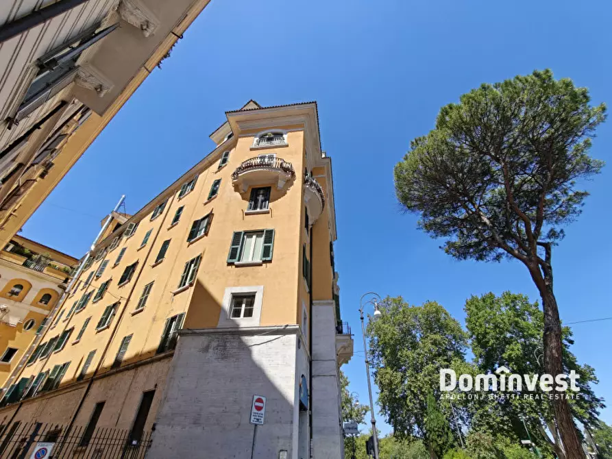 Immagine 44 di Appartamento in vendita  in Piazza dell'Emporio a Roma