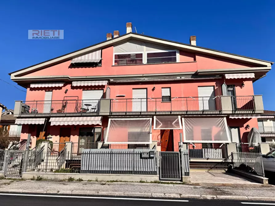 Immagine 1 di Appartamento in vendita  in Via Martiri delle Fosse Reatine, 111/e a Rieti
