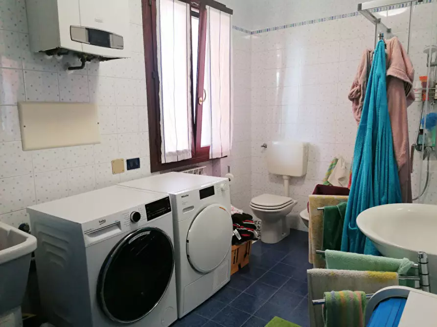 Immagine 8 di Casa bifamiliare in vendita  in Via Trento 27 a Lendinara