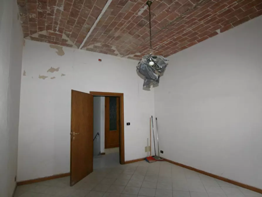 Immagine 21 di Casa indipendente in vendita  a Sinalunga
