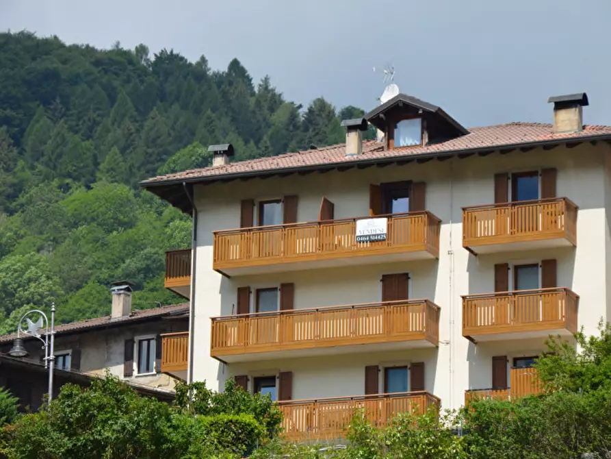 Immagine 1 di Appartamento in vendita  in Via Crosta, 3 a Sella Giudicarie