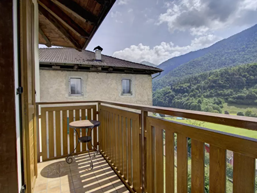 Immagine 3 di Appartamento in vendita  in Via Crosta, 3 a Sella Giudicarie
