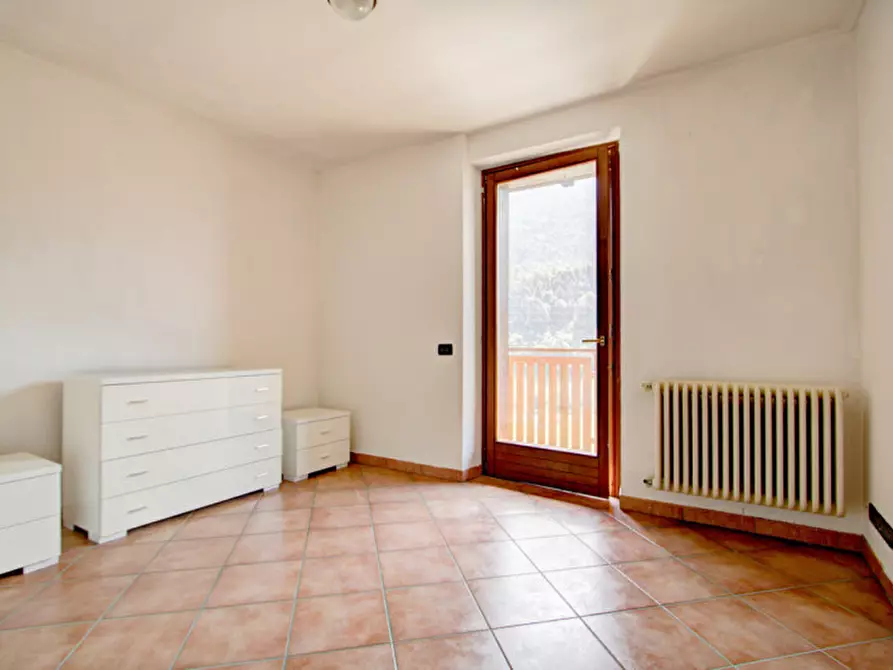 Immagine 11 di Appartamento in vendita  in Via Crosta, 3 a Sella Giudicarie