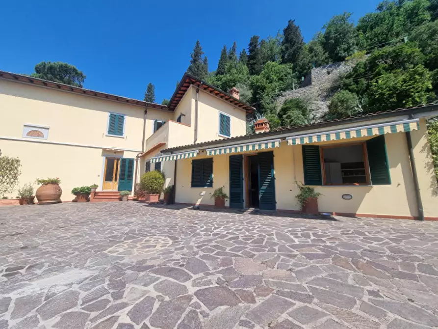 Immagine 1 di Villa in vendita  in VIA SCOPETI a Impruneta