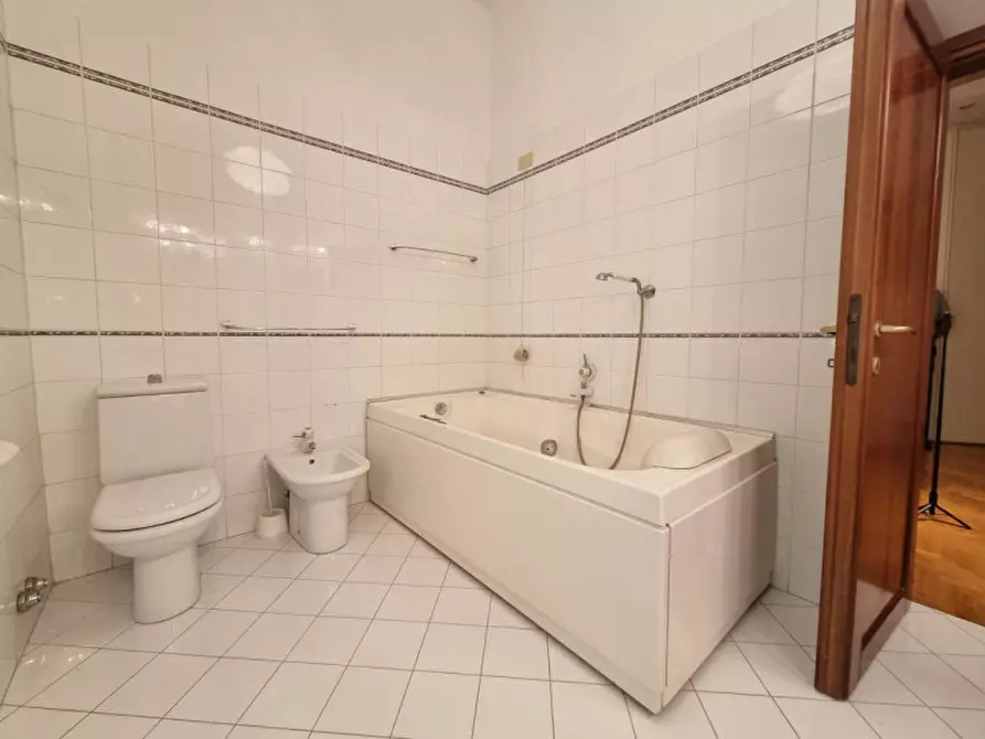Immagine 20 di Villa in vendita  in VIA SCOPETI a Impruneta