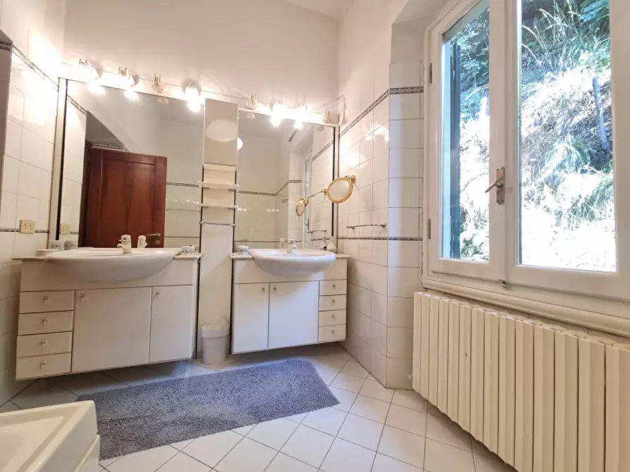 Immagine 21 di Villa in vendita  in VIA SCOPETI a Impruneta