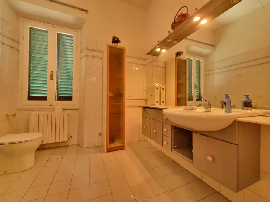 Immagine 25 di Villa in vendita  in VIA SCOPETI a Impruneta