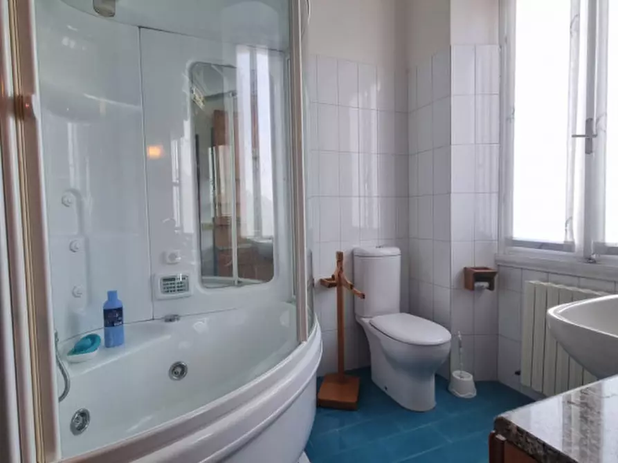 Immagine 28 di Villa in vendita  in VIA SCOPETI a Impruneta