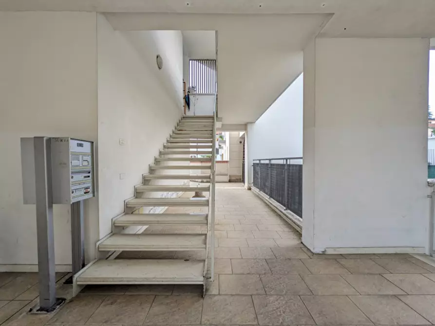 Immagine 2 di Appartamento in vendita  in Viale Roma 30 a Schio