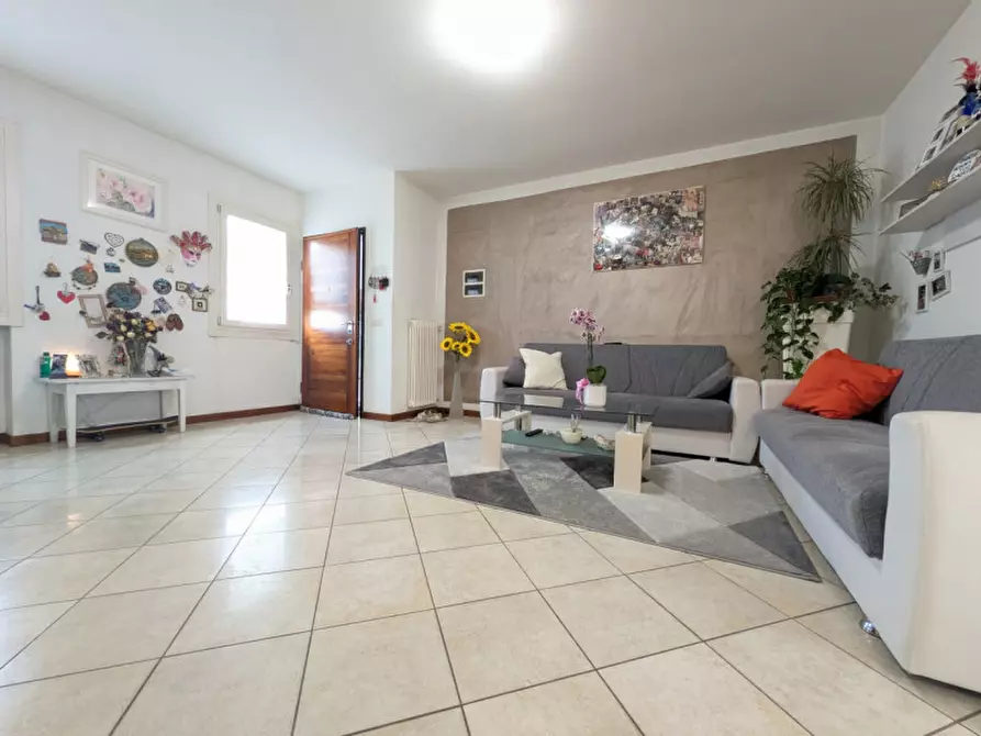 Immagine 4 di Appartamento in vendita  in Viale Roma 30 a Schio
