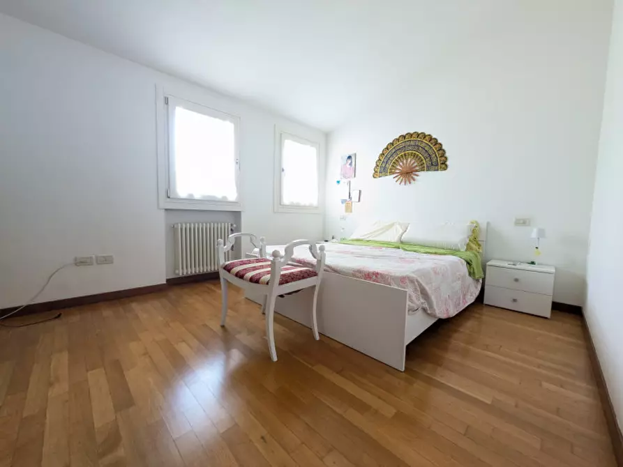 Immagine 12 di Appartamento in vendita  in Viale Roma 30 a Schio