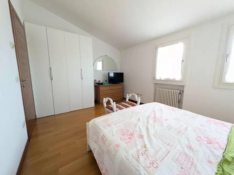 Immagine 14 di Appartamento in vendita  in Viale Roma 30 a Schio