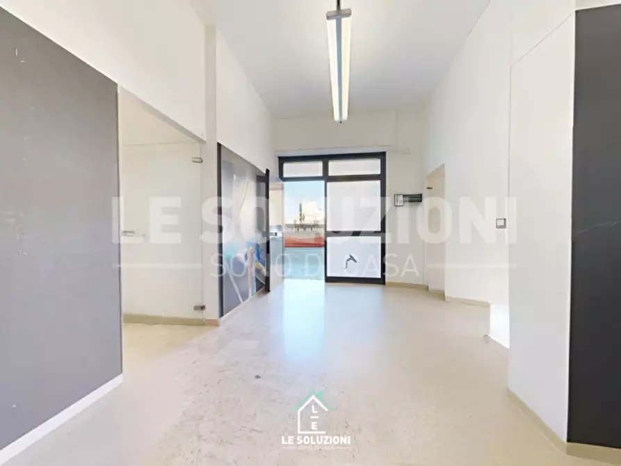 Immagine 1 di Magazzino in affitto  in VIA GIUSEPPE CHIANTERA 5-7 a Monopoli