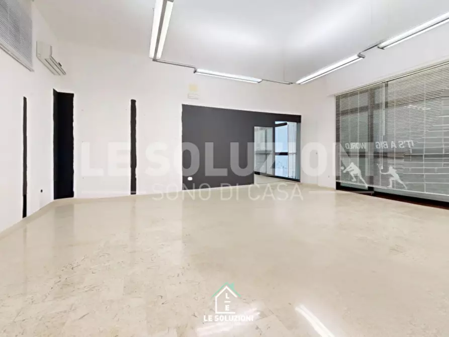 Immagine 3 di Magazzino in affitto  in VIA GIUSEPPE CHIANTERA 5-7 a Monopoli