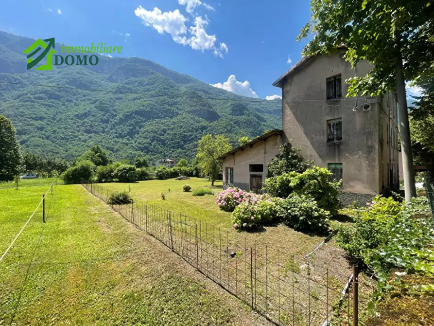 Immagine 2 di Terreno in vendita  in Viale dei Martiri 1945  n,7 a Valdastico