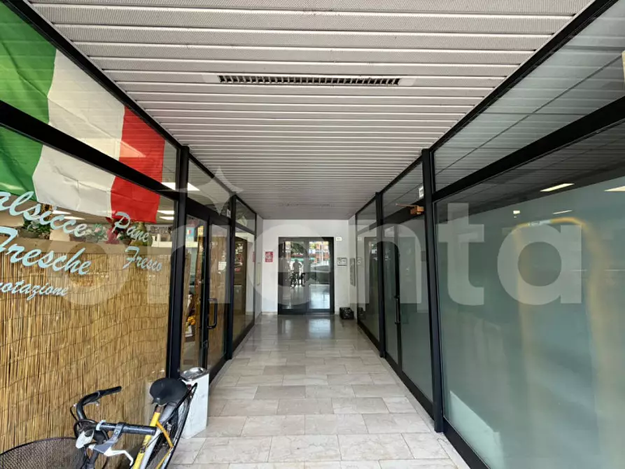 Immagine 24 di Appartamento in vendita  in Viale Europa 11/F a Montichiari