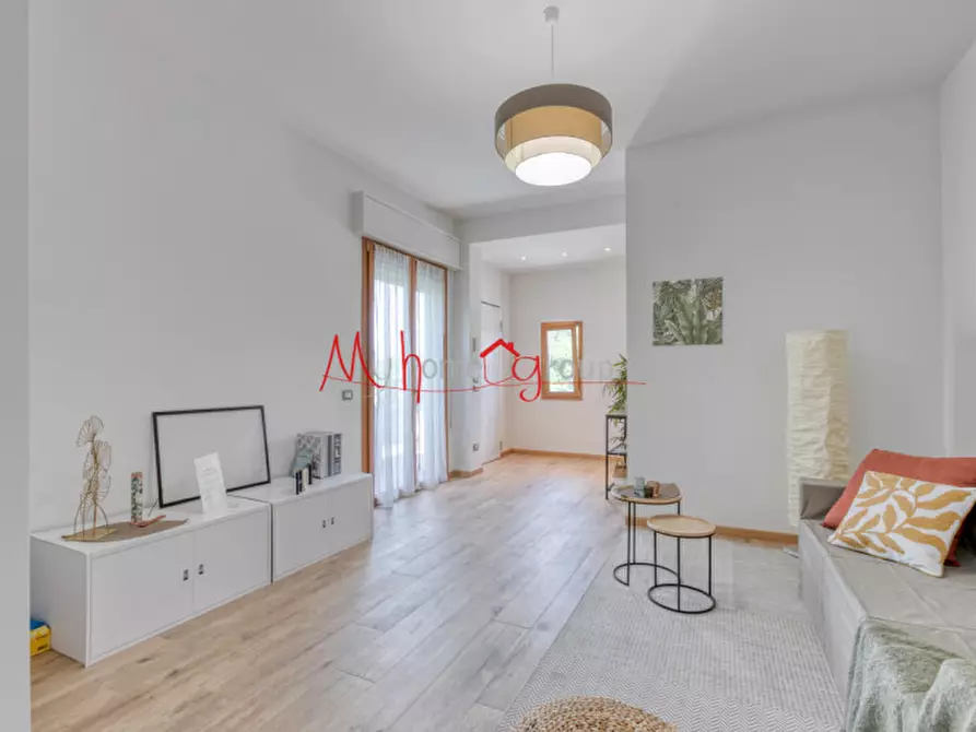 Immagine 3 di Casa trifamiliare in vendita  in Via Armando Pillon a Abano Terme