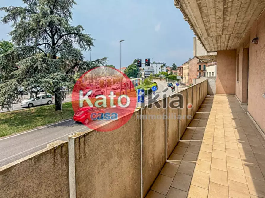 Immagine 14 di Ufficio in affitto  in Viale Bartolomeo d'Alviano a Vicenza