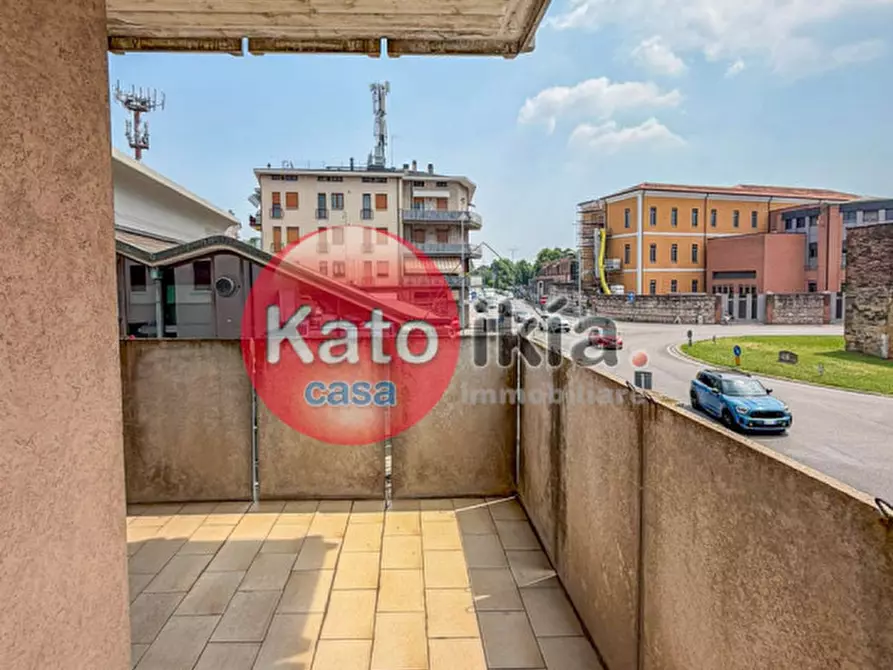Immagine 15 di Ufficio in affitto  in Viale Bartolomeo d'Alviano a Vicenza