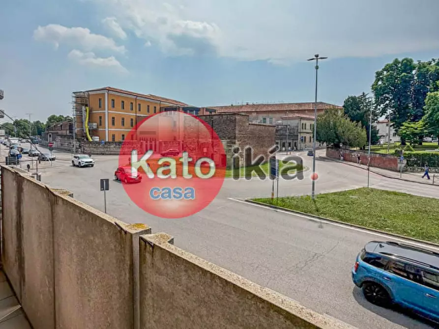 Immagine 20 di Ufficio in affitto  in Viale Bartolomeo d'Alviano a Vicenza