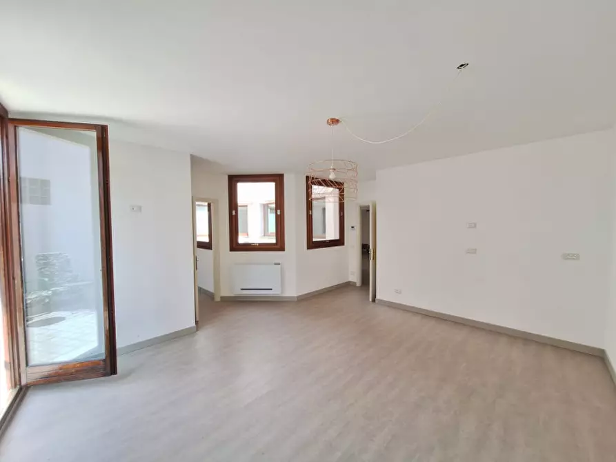 Immagine 7 di Appartamento in vendita  in Via Torquato Fraccon 11 a Rovigo