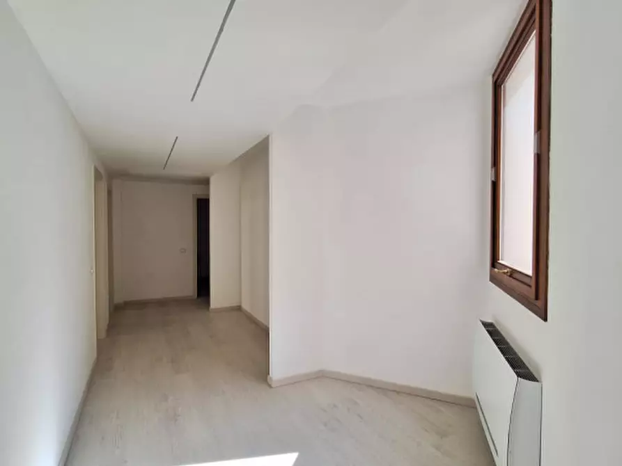 Immagine 20 di Appartamento in vendita  in Via Torquato Fraccon 11 a Rovigo