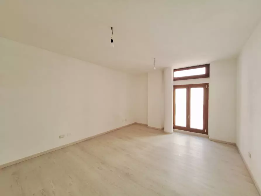 Immagine 23 di Appartamento in vendita  in Via Torquato Fraccon 11 a Rovigo