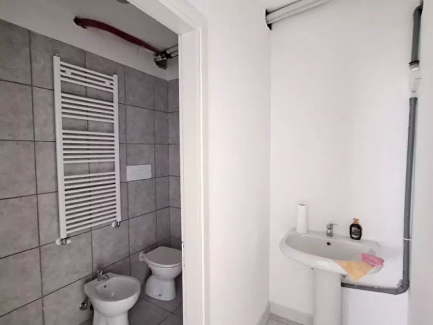 Immagine 33 di Appartamento in vendita  in Via Torquato Fraccon 11 a Rovigo