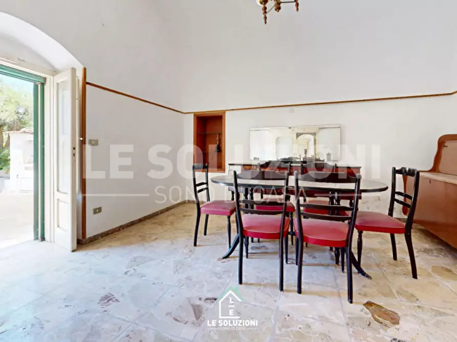 Immagine 4 di Villa in vendita  in CONTRADA COZZANA 389 a Monopoli