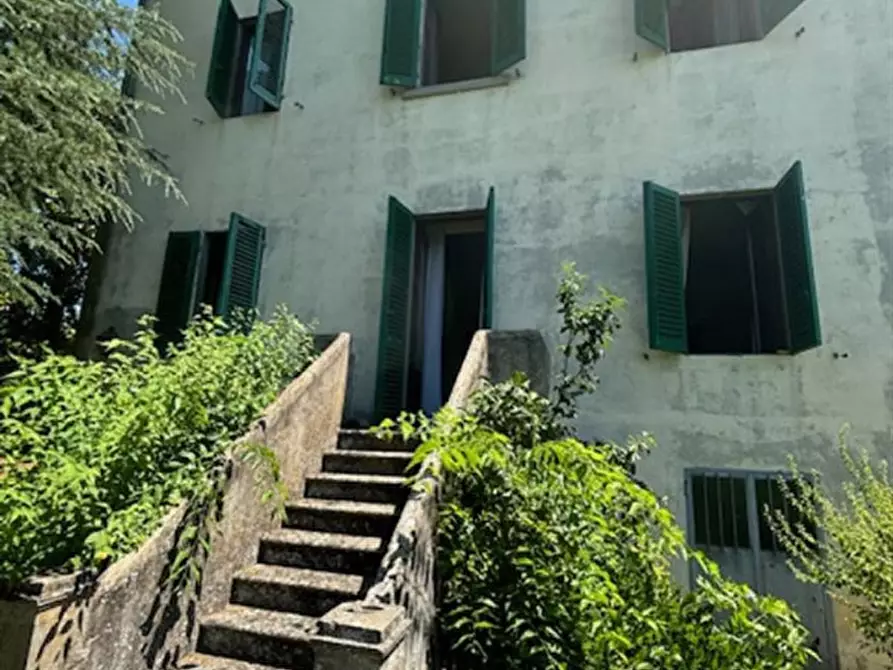 Immagine 1 di Villa in vendita  in centro a Terranuova Bracciolini