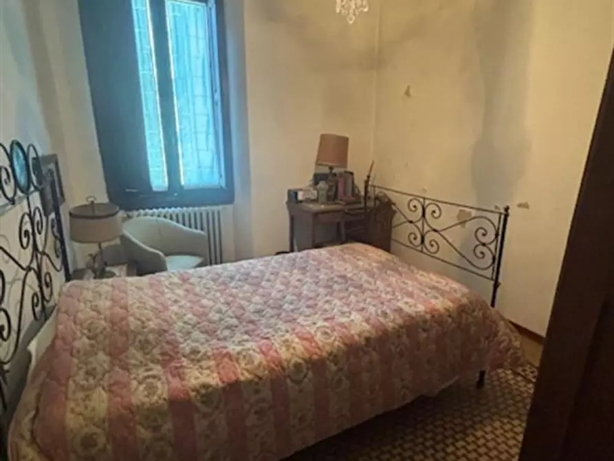 Immagine 15 di Villa in vendita  in centro a Terranuova Bracciolini