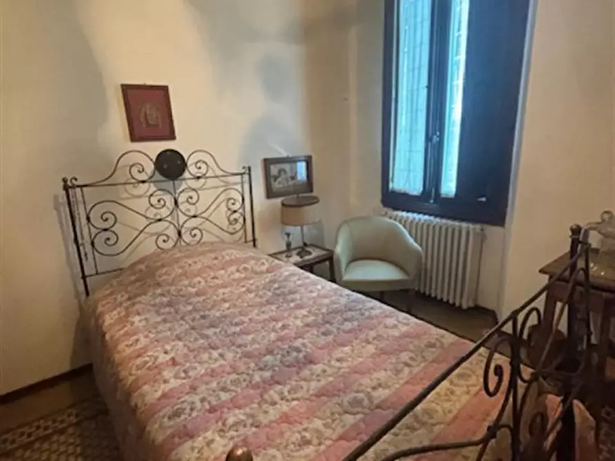 Immagine 16 di Villa in vendita  in centro a Terranuova Bracciolini